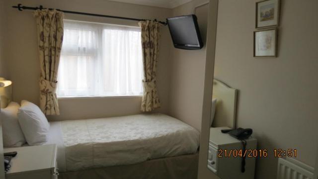 Hunters Lodge Guest House 사우샘프턴 외부 사진